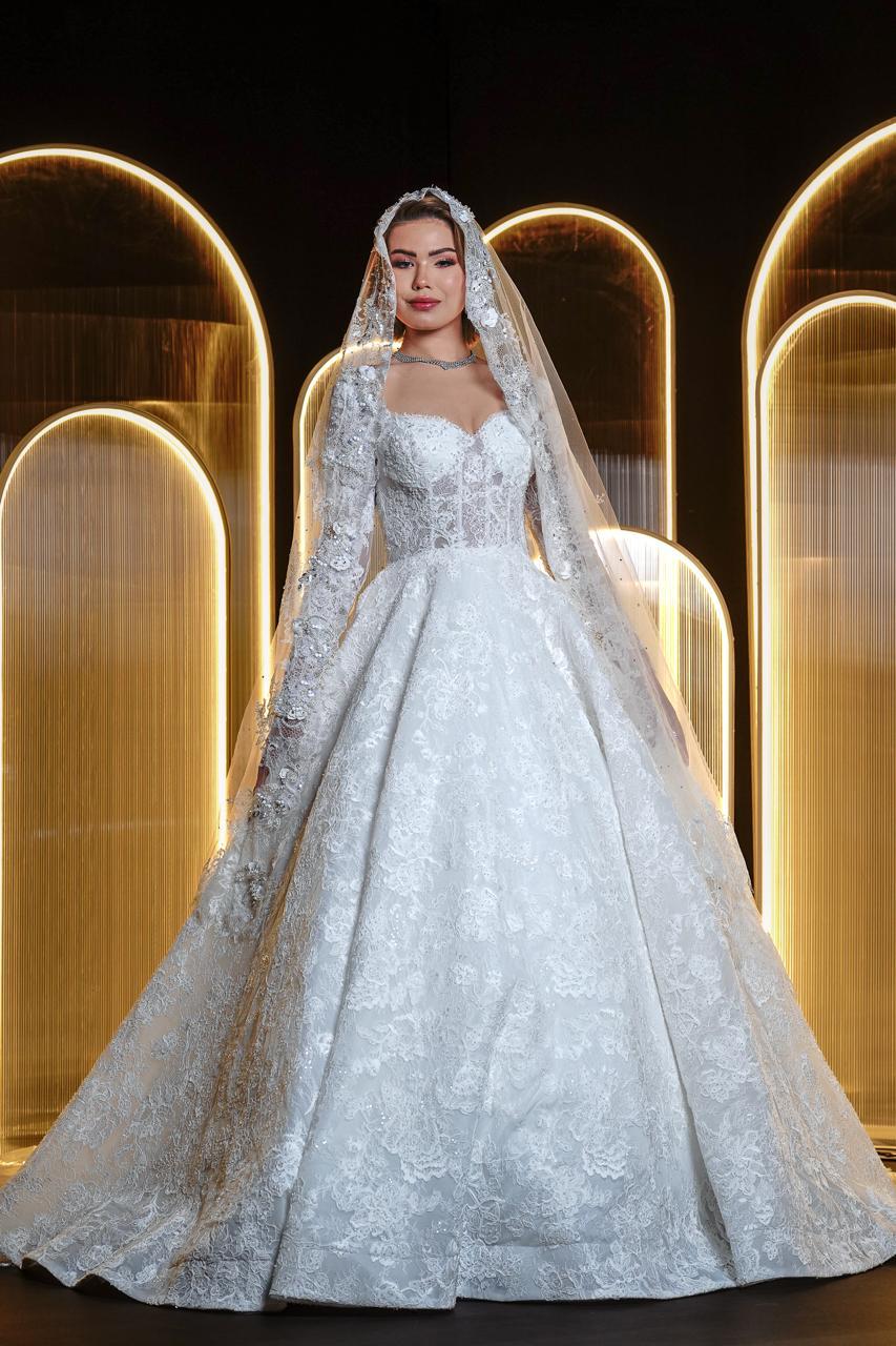 Isabella Sweetheart Lace Corset Ballgown with Matching Bolero