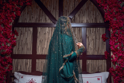 Emerald & Gold Beaded Traditional Jalabiya Gown