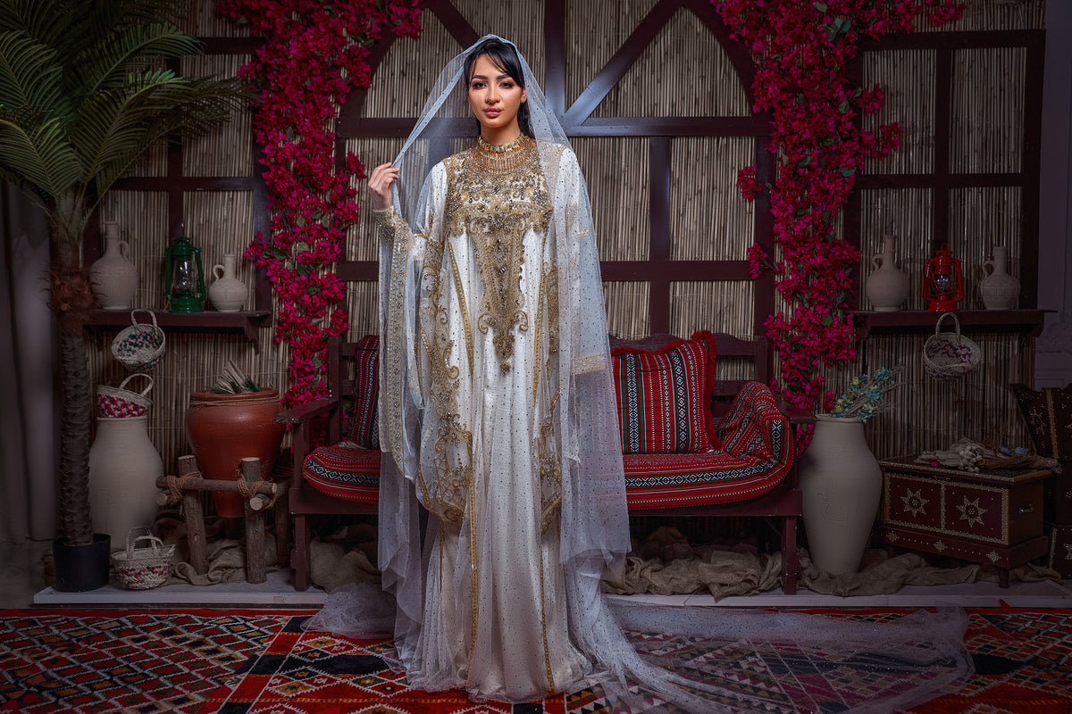 Ivory & Gold Encrusted Traditional Henna Jalabiya